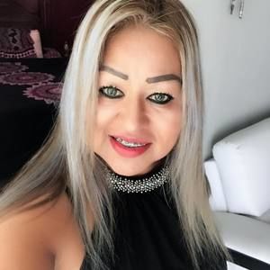 Meet your Posher, Raquel